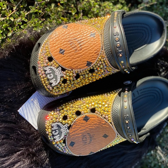 Custom crocs 🔥🔥 - Picture 3 of 4